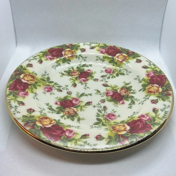 SALAD / DESERT PLATE RARE 1999 ROYAL ALBERT CHINA OLD COUNTRY ROSES CLASIC III - Picture 4 of 9